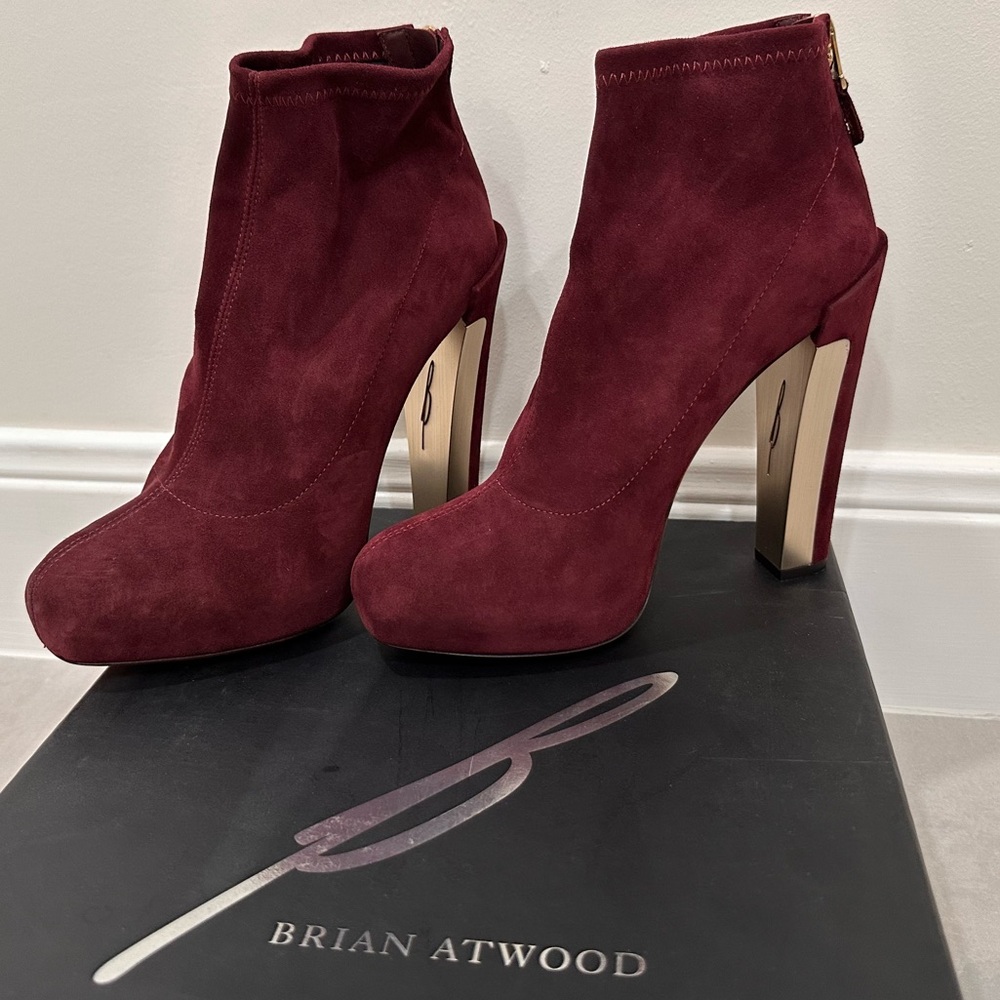 NWOT Brian Atwood suede heels